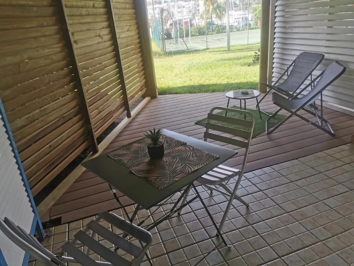 Aparthotel Studio Dans Residence Hoteliere Aux 3Ilets Pointe Du Bout Residence La Marina Carayou Les Trois-Ilets