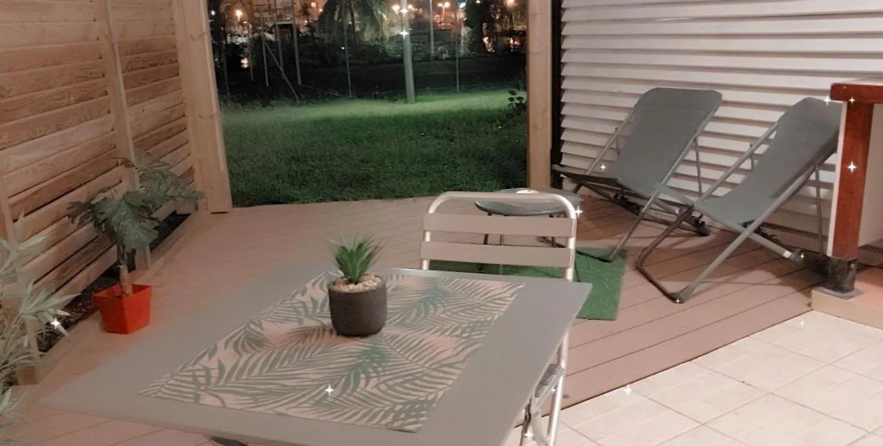 Studio Dans Residence Hoteliere Aux 3Ilets Pointe Du Bout Residence La Marina Carayou Les Trois-Ilets 0*,  Martinique