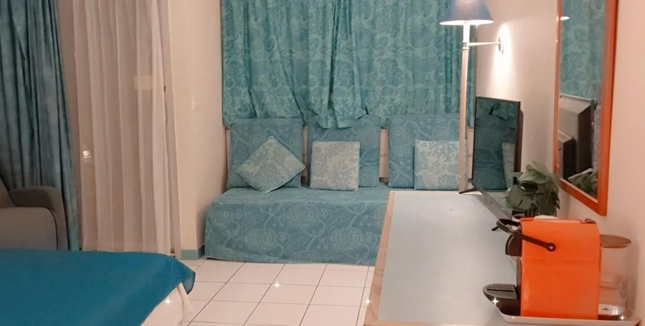 Studio Dans Residence Hoteliere Aux 3Ilets Pointe Du Bout Residence La Marina Carayou Les Trois-Ilets Martinique